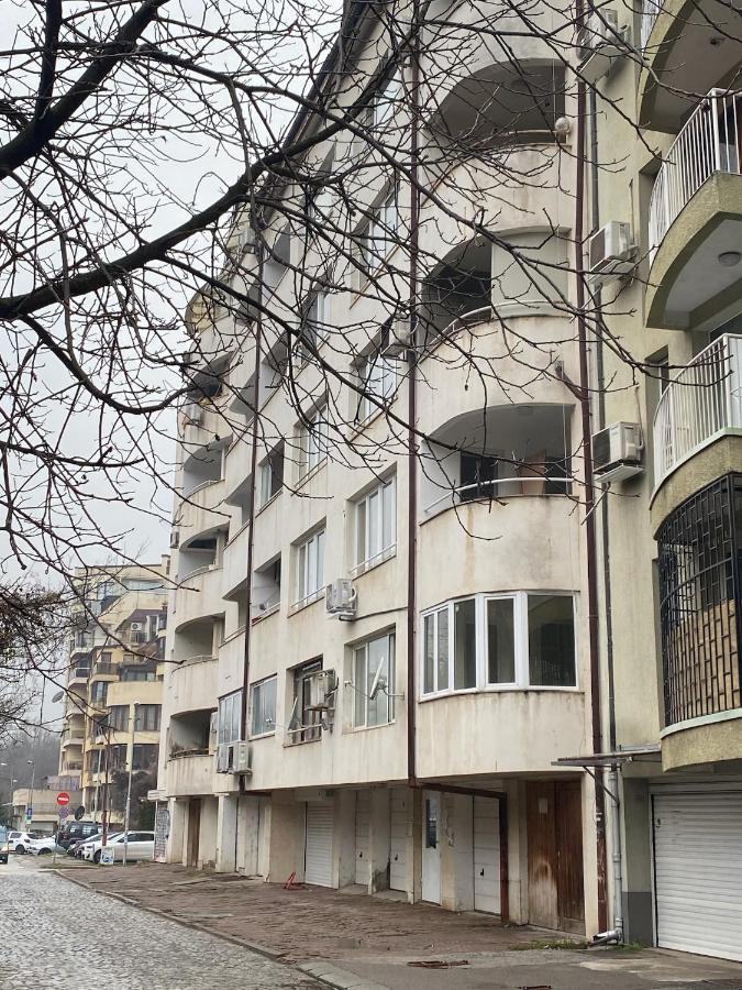 Spacious Apartment Next To South Park Просторен Апартамент До Южен Парк Top Location Sofía Exterior foto
